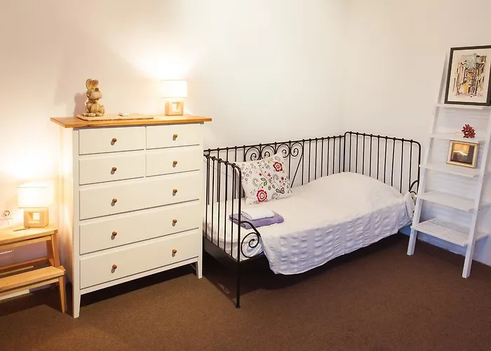 Apartment Ira