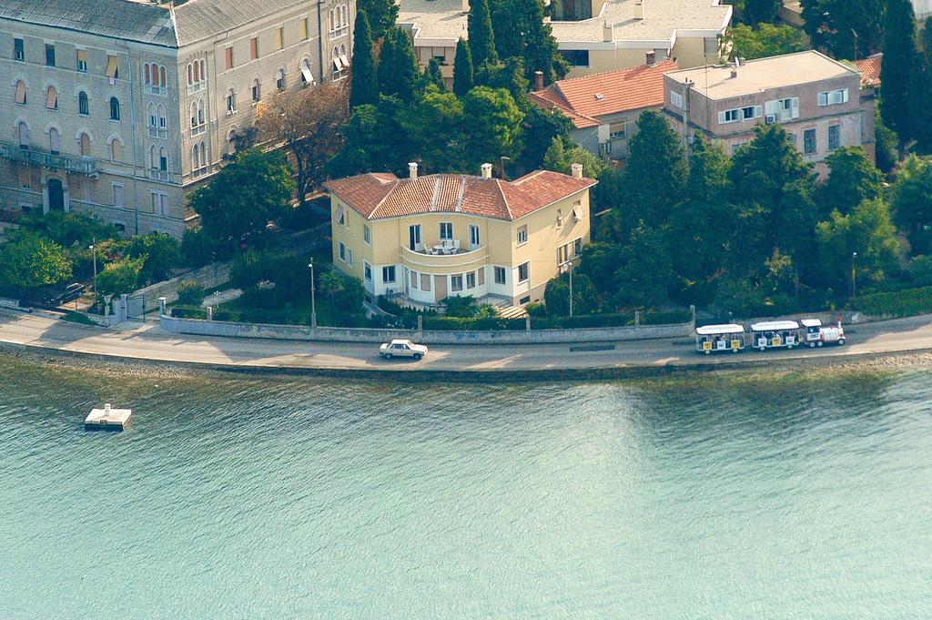 Apartment Ira Zadar
