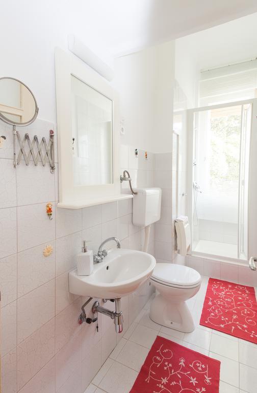 Apartment Ira Zadar